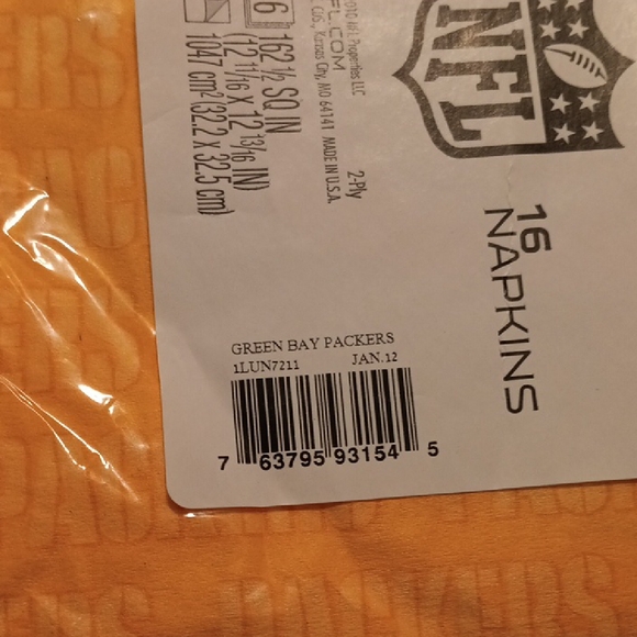 Packers Green and Gold Disposable Napkins - Picture 4 of 4